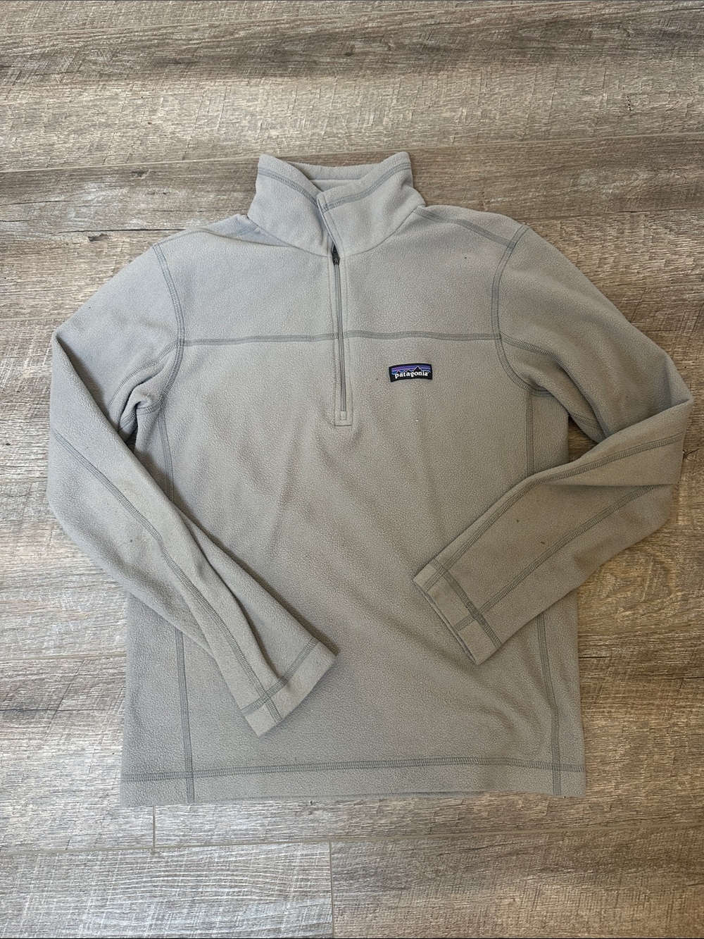 Patagonia Gray Half-Zip Fleece Pullover size XS
